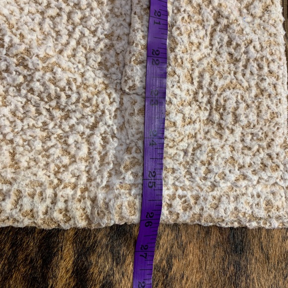 Jason Maxwell size Small brown and off white zip up hoodie with front pockets. - Picture 10 of 10